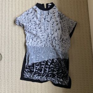 Helmut Lang black, gray and white print tunic.